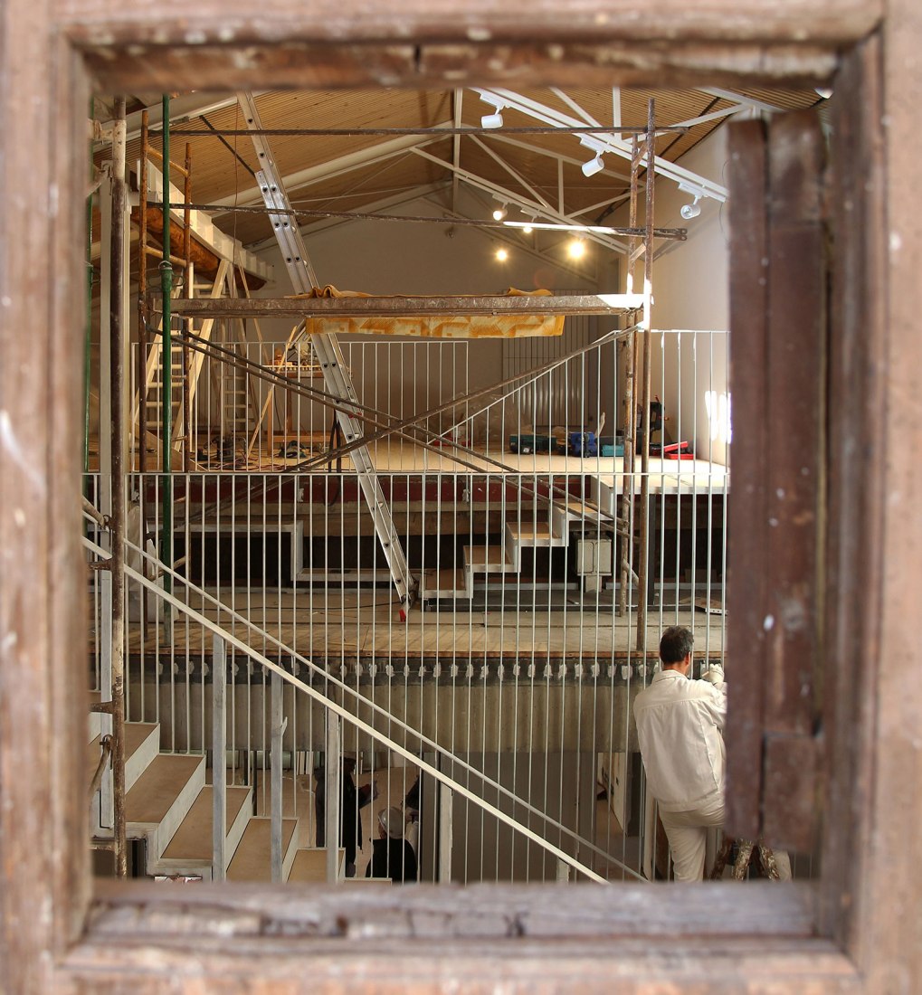 Edificio el Mallol por Carles Crosas y Gemma Domingo. Fotografía por Joan Guillamat 
