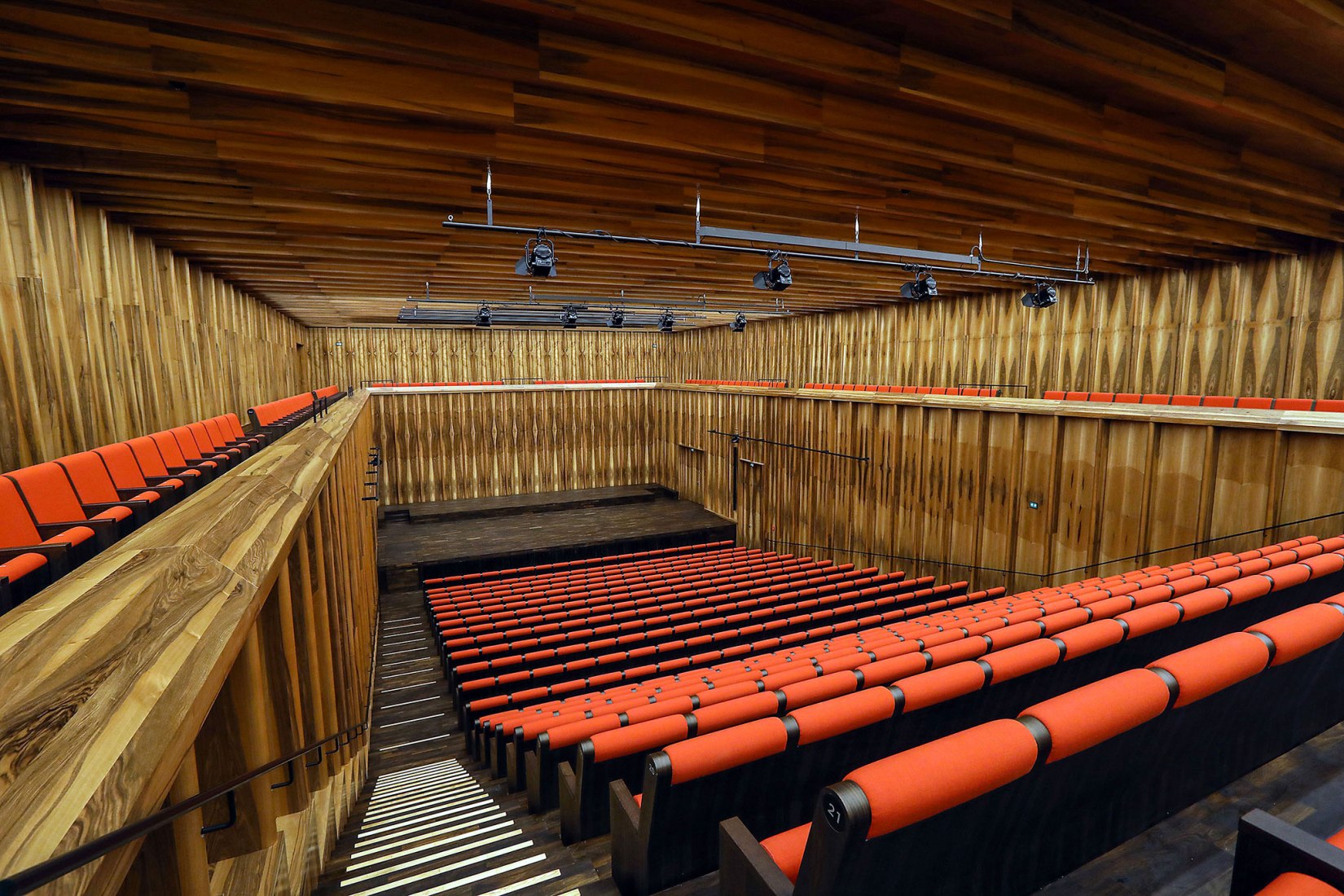 Sala de música de cámara. Carmen Würth Forum in Künzelsau is completed by David Chipperﬁeld. Photograph by Ufuk Arslan