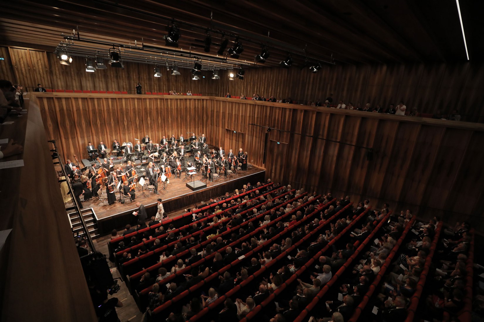 Concierto de apertura de la sala de música de cámara. Foro Carmen Würth en Künzelsau completado, por David Chipperfield. Fotografía por Andi Schmid, München