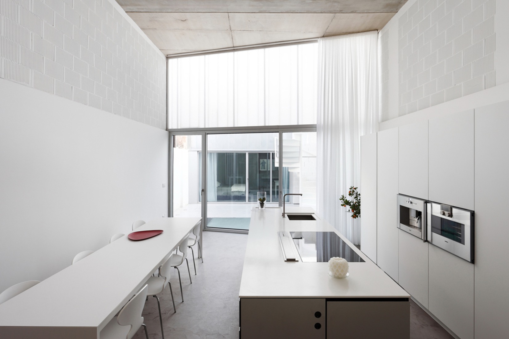 Cocina. Casa #20 por RUE Arquitectos. Fotografía © Aitor Estévez.