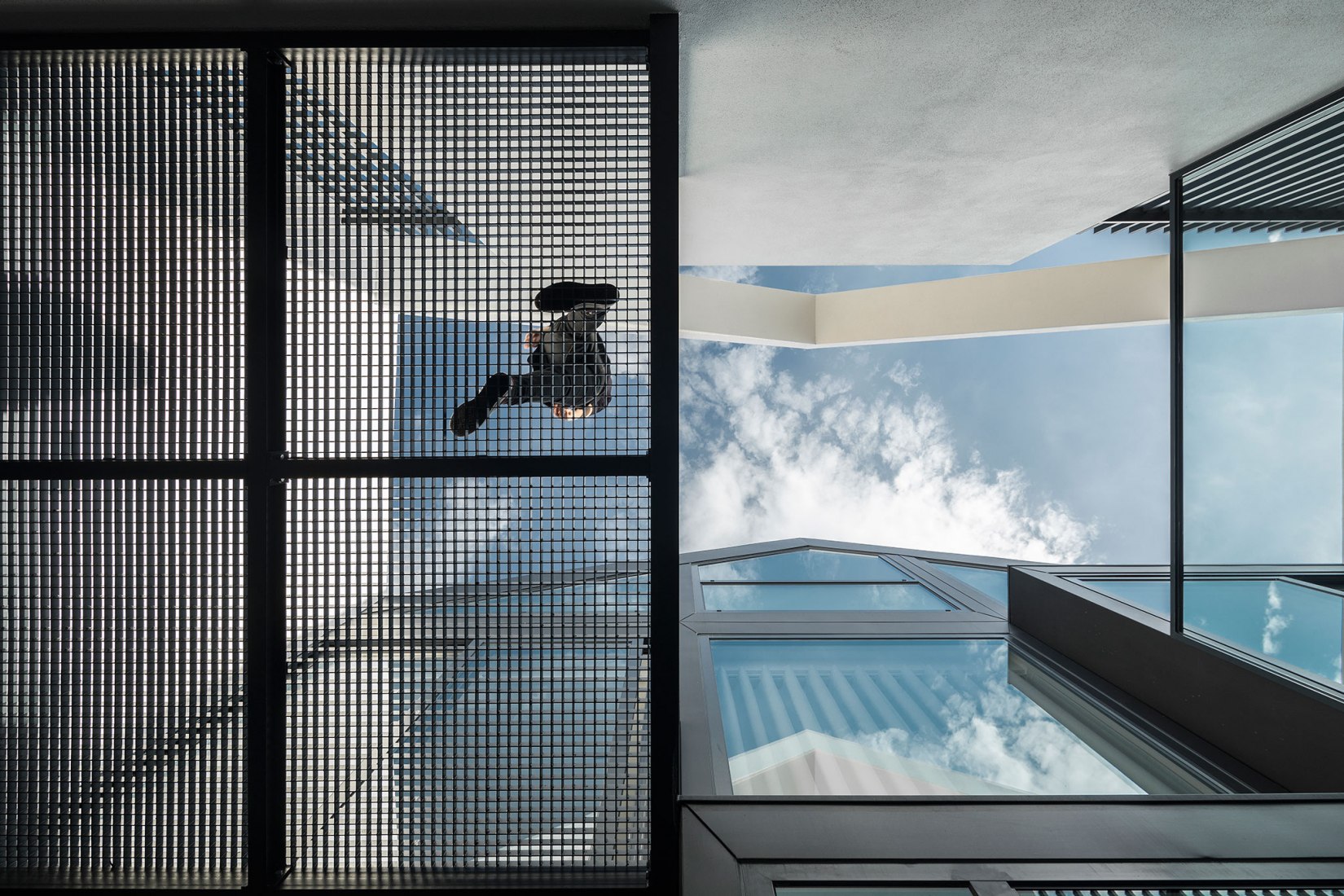 Arch House by FRARI - architecture network. Photograph by Ivo Tavares Studio..