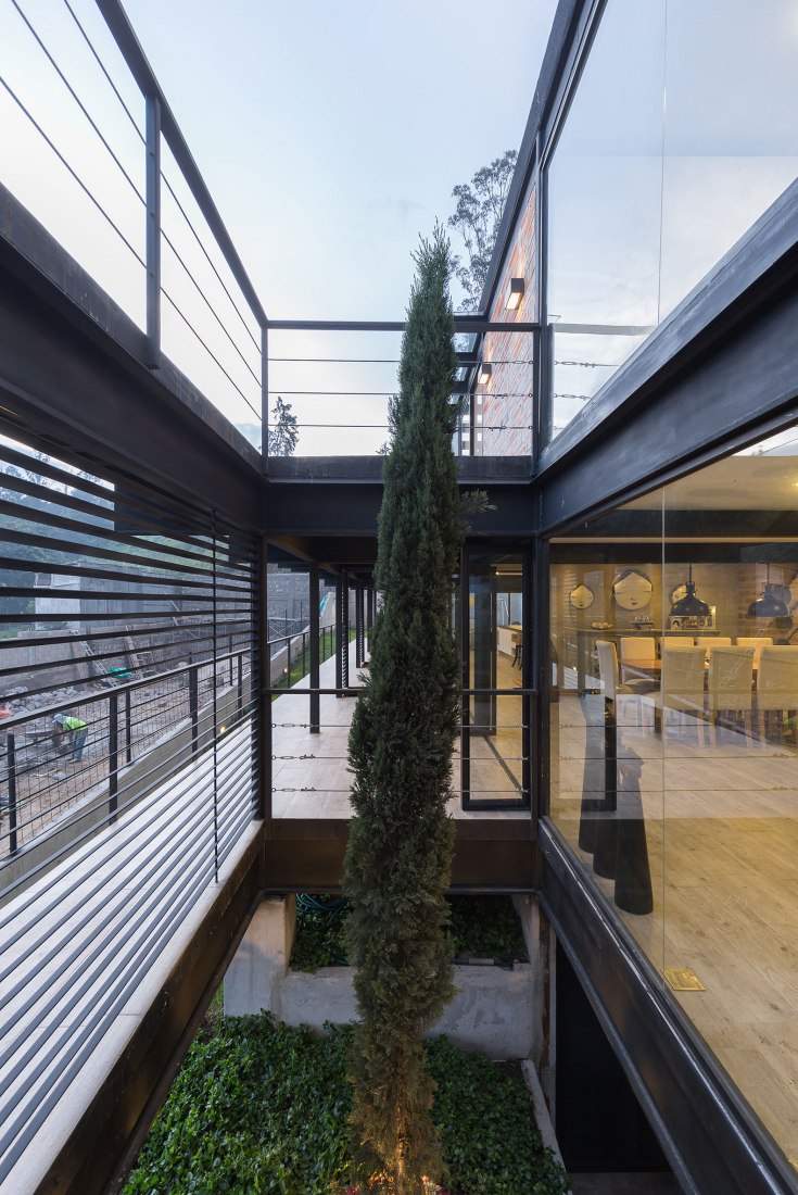 Horizontal House by Juan Tohme. Photograph © Jag Studio: Juan Alberto Andrade + Cuqui Rodríguez