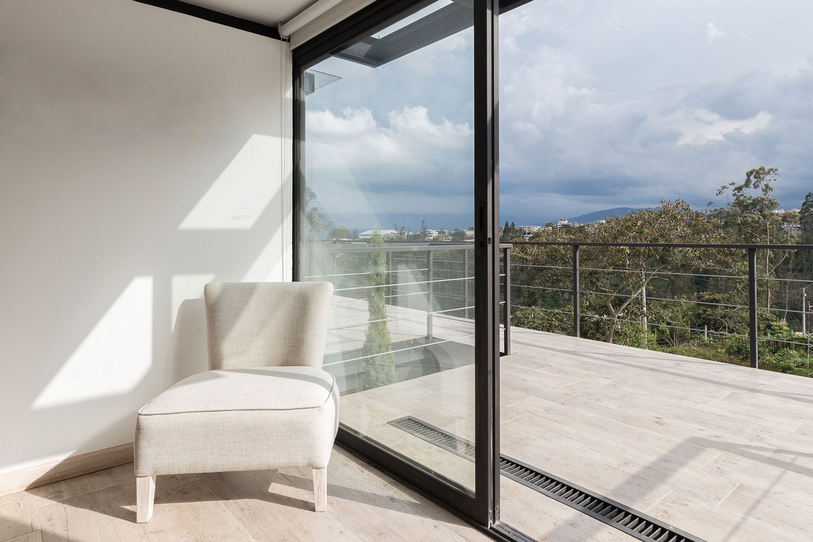 Horizontal House by Juan Tohme. Photograph © Jag Studio: Juan Alberto Andrade + Cuqui Rodríguez