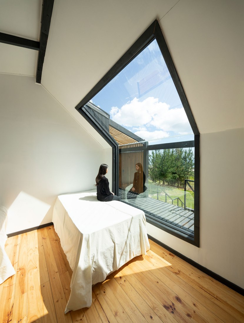 The Black House by Fabiola Pineda and Luciano Riquelme, RR&PZ. Photograph by Gustavo Burgos 