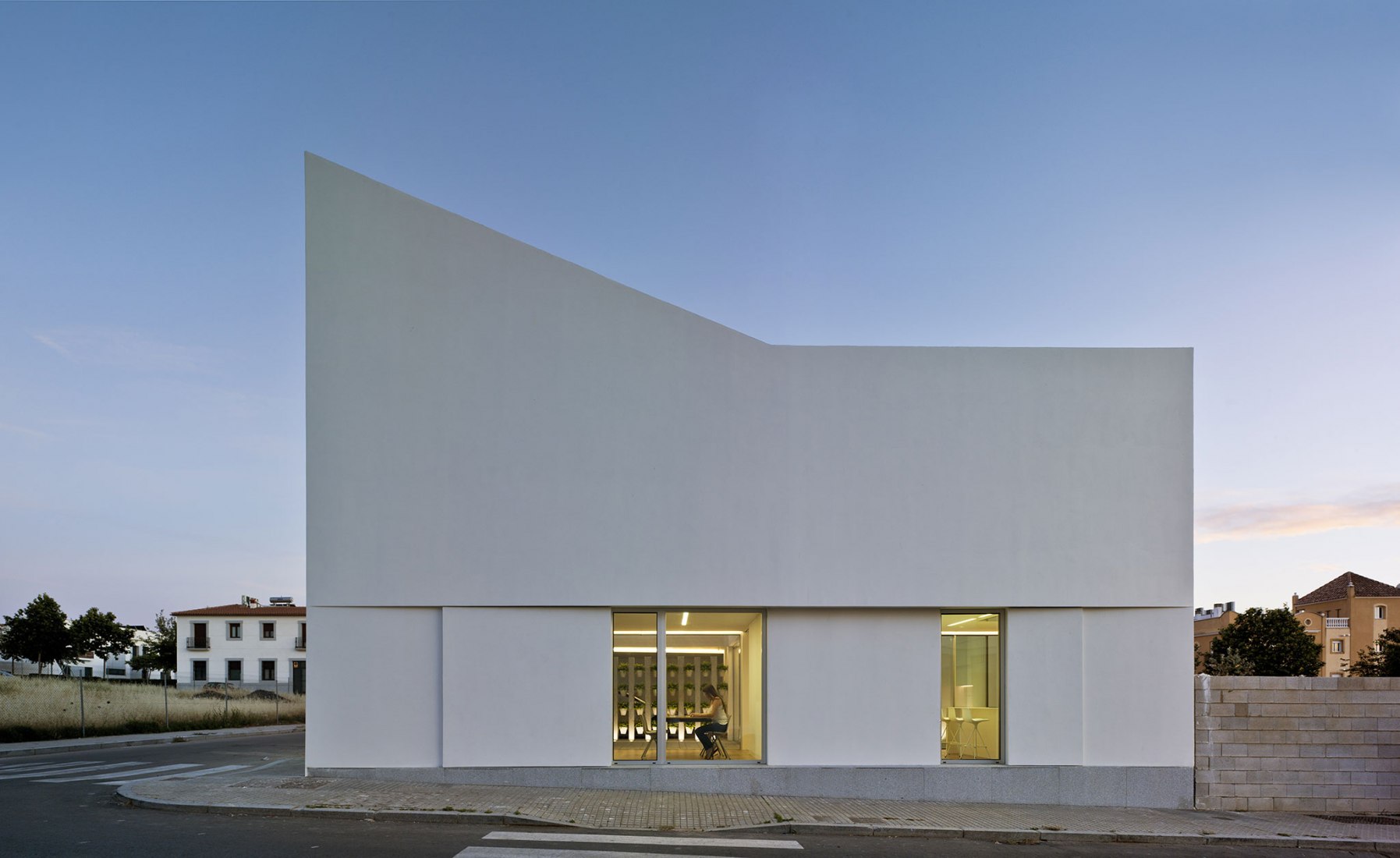 Sunset view. Lopera House by David Ruiz Molina. Photograph © David Frutos
