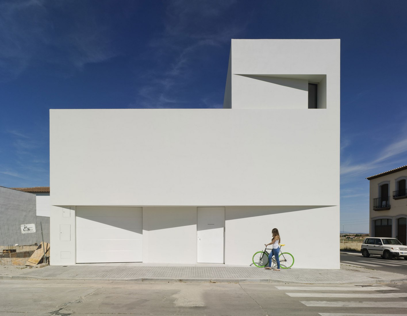 Exterior view. Lopera House by David Ruiz Molina. Photograph © David Frutos