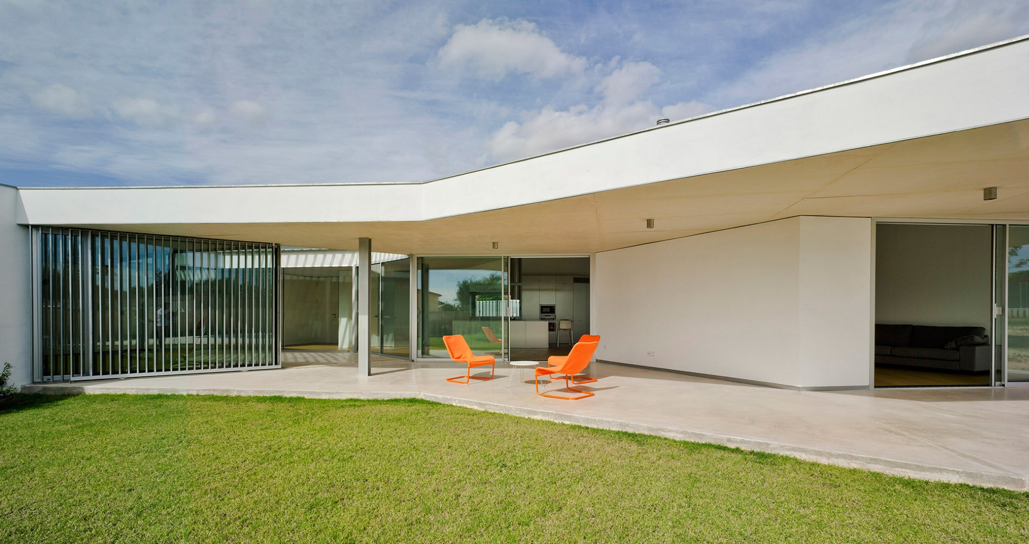 Matola House by Jaime Sepulcre. Photograph © David Frutos