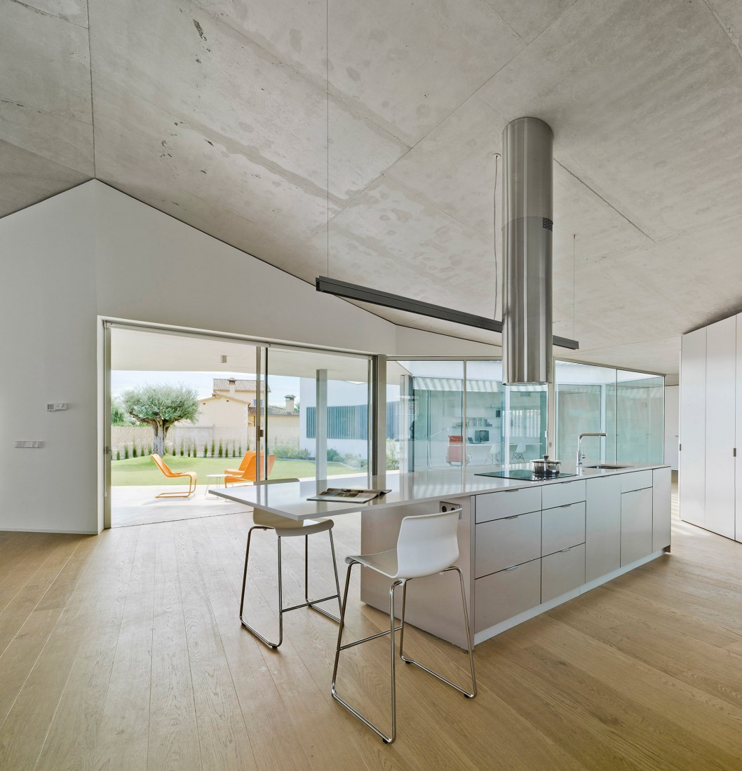 Inside view. Matola House by Jaime Sepulcre. Photograph © David Frutos