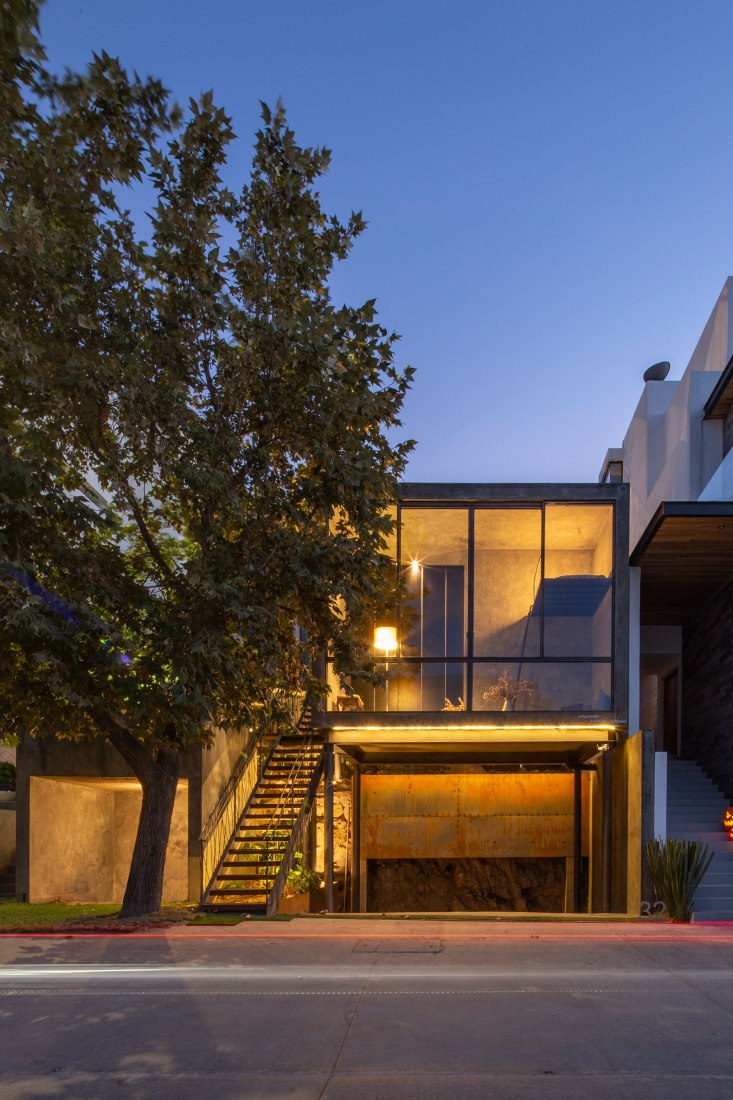 Casa Pedregal by Studio Patricia Meneses. Photograph by Rodrigo Calzada / Albers studio.