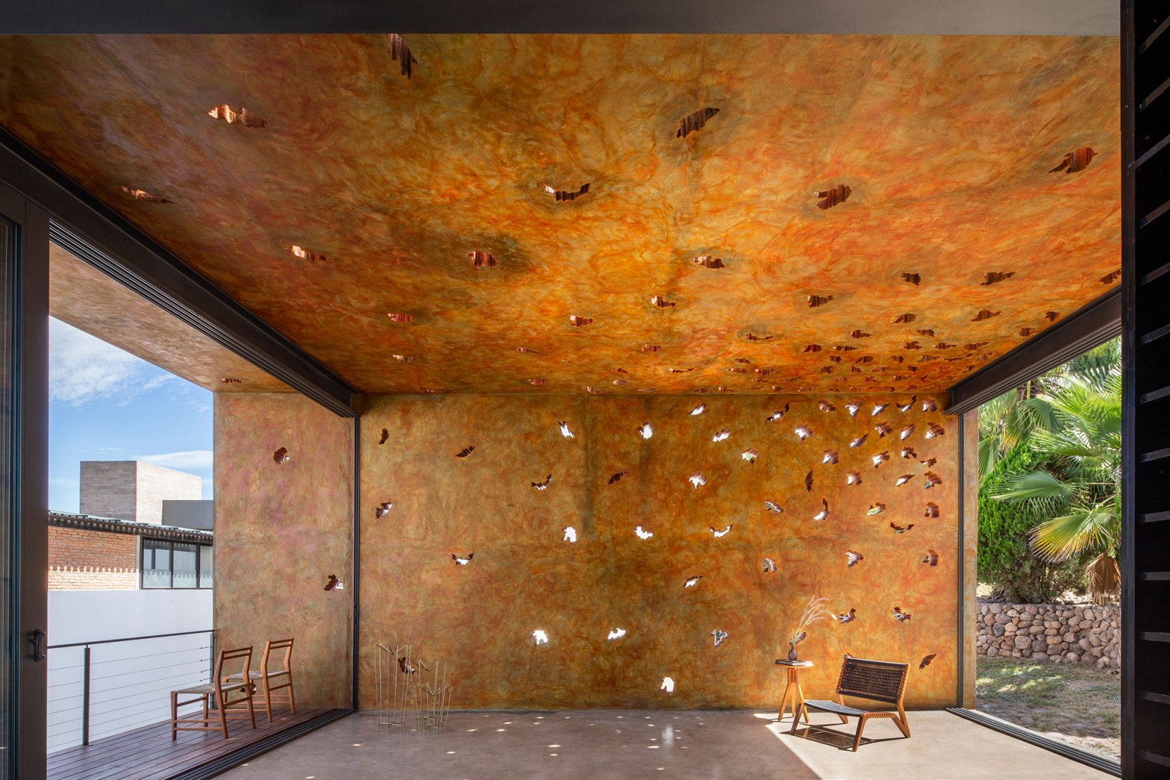 Casa Pedregal by Studio Patricia Meneses. Photograph by Rodrigo Calzada / Albers studio.