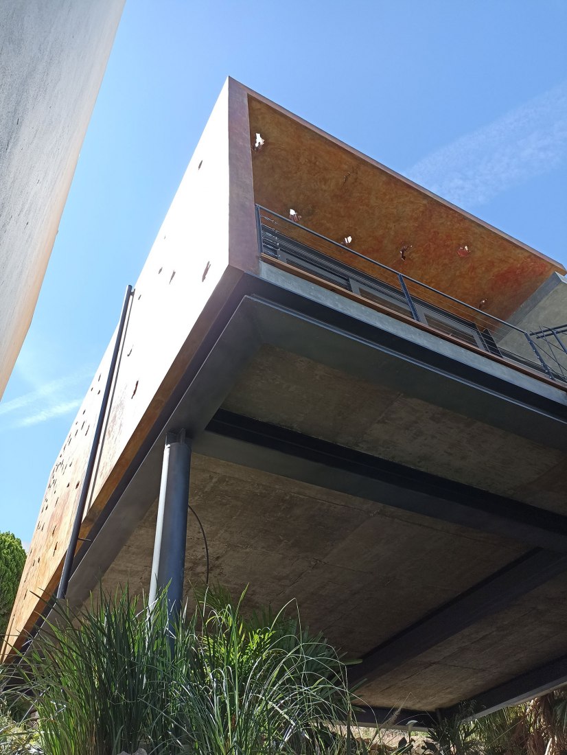 Casa Pedregal by Studio Patricia Meneses. Photograph by Rodrigo Calzada / Albers studio.