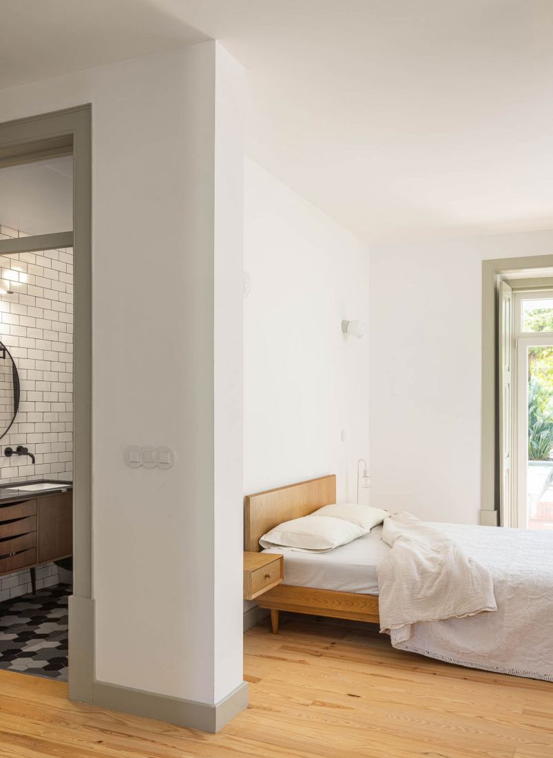 House in Bencanta by Filipe Pina. Photography by Ivo Tavares Studio.