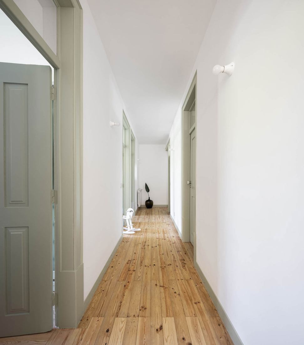 House in Bencanta by Filipe Pina. Photography by Ivo Tavares Studio.