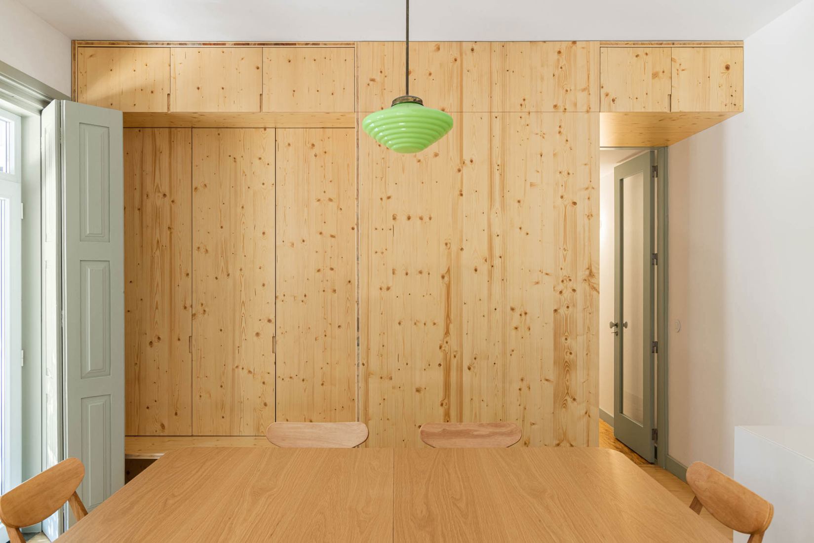 House in Bencanta by Filipe Pina. Photography by Ivo Tavares Studio.