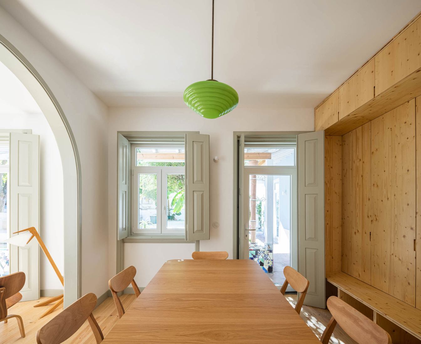House in Bencanta by Filipe Pina. Photography by Ivo Tavares Studio.