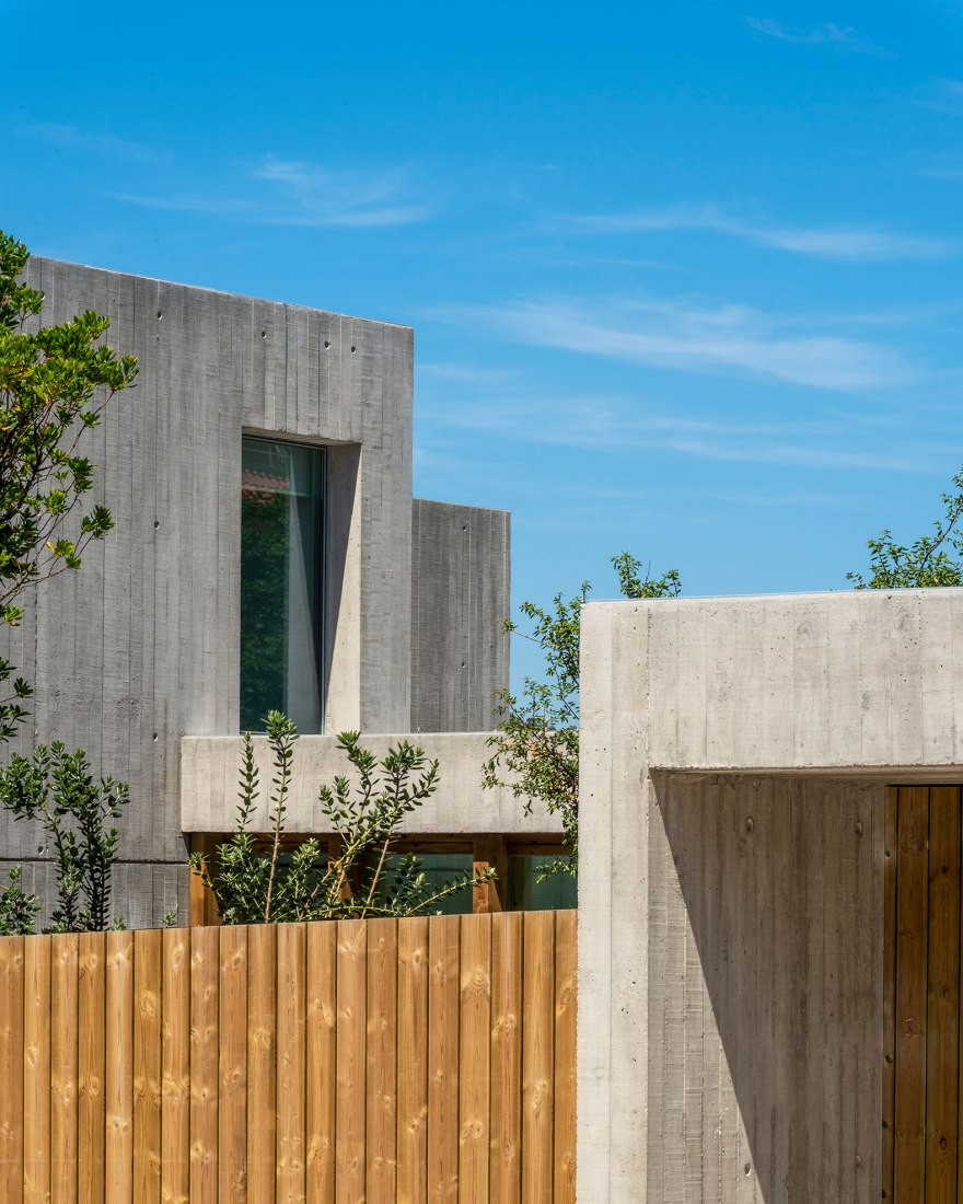 Casamérica by Castroferro Arquitectos. Photograph by Héctor Santos-Díez.