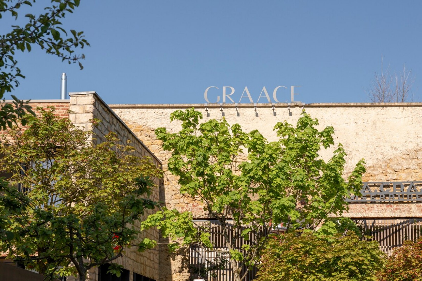 Atelier Graas-Hotel Graace by Christian Bauer and Associés architectes. Photograph by Patty Neu