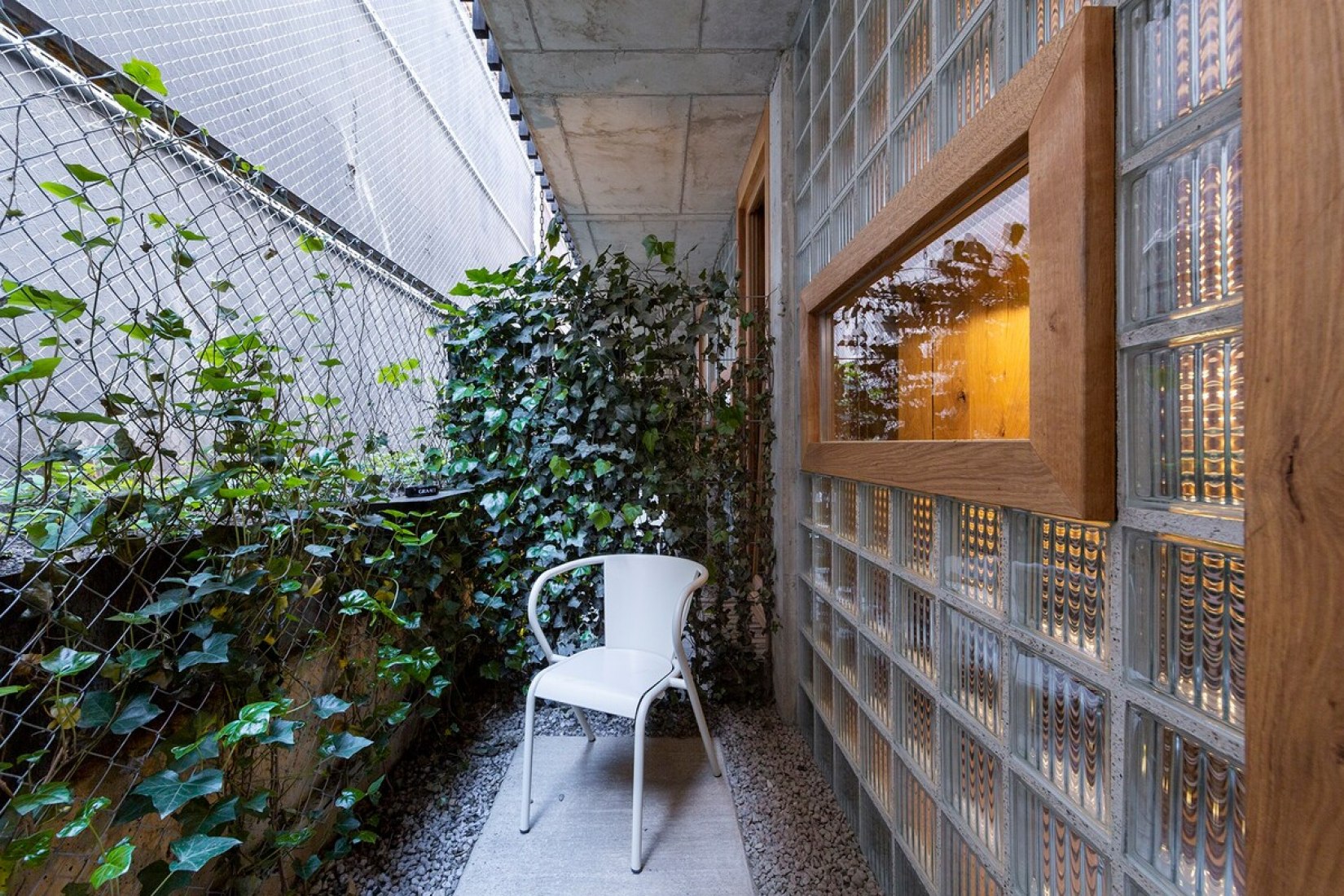 Atelier Graas-Hotel Graace by Christian Bauer and Associés architectes. Photograph by Patty Neu