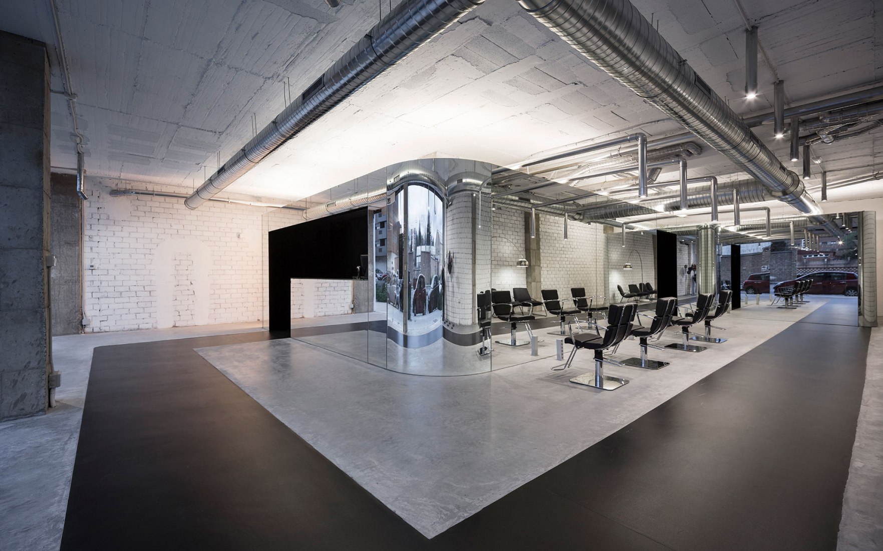Reforma para un centro de estética por Serrano + Baquero Arquitectos. Fotografía por Fernando Alda