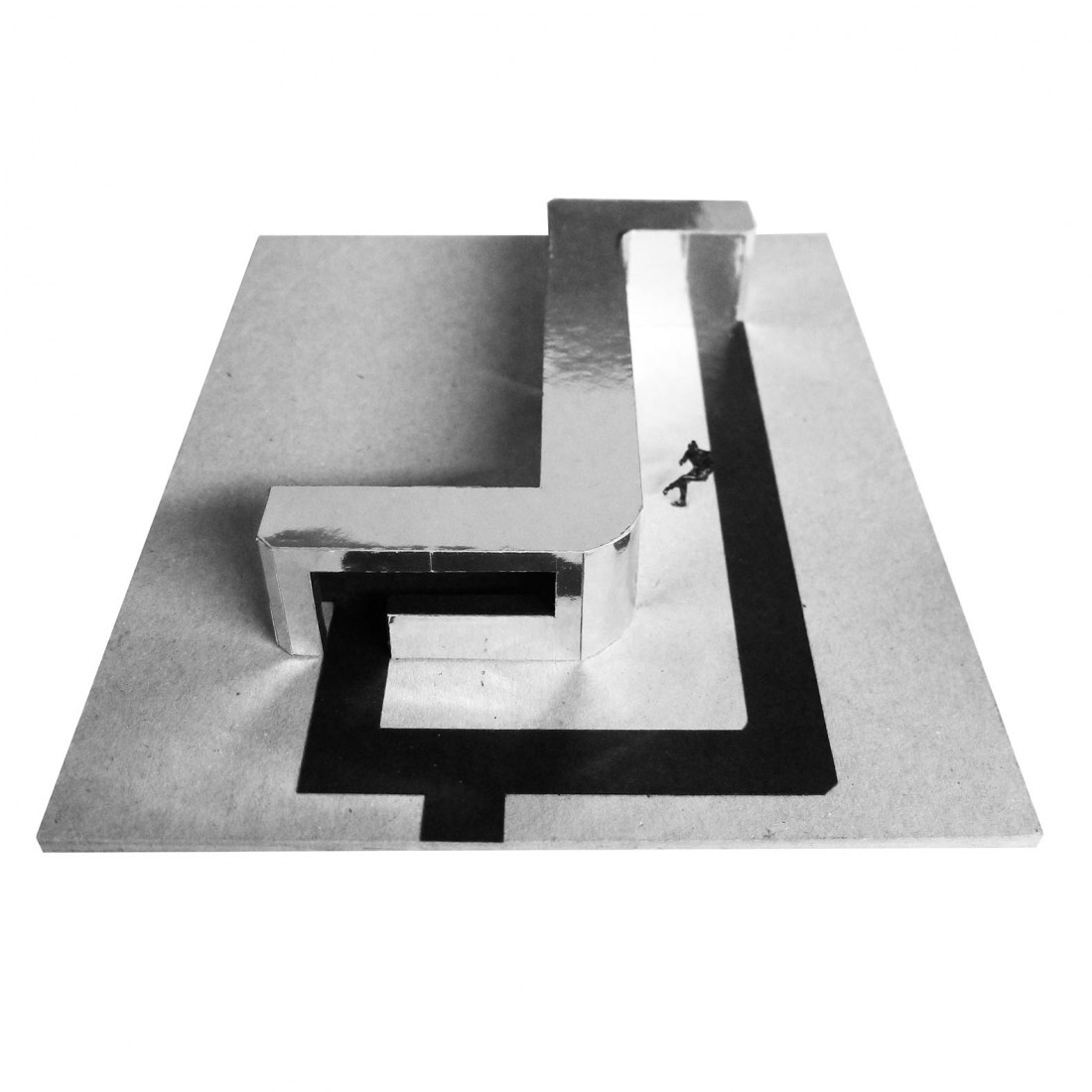 Maqueta. Reforma para un centro de estética por Serrano + Baquero Arquitectos. Fotografía por Fernando Alda