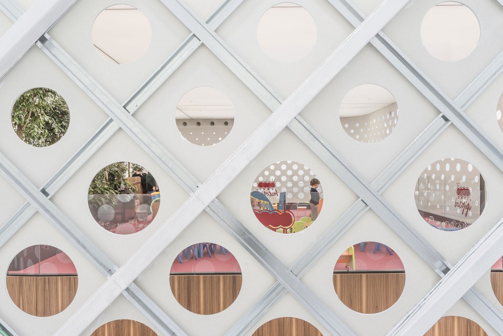 Facade detail. Centro Arezzo by Piuarch, Italy. Photograph © Giovanni Hanninen