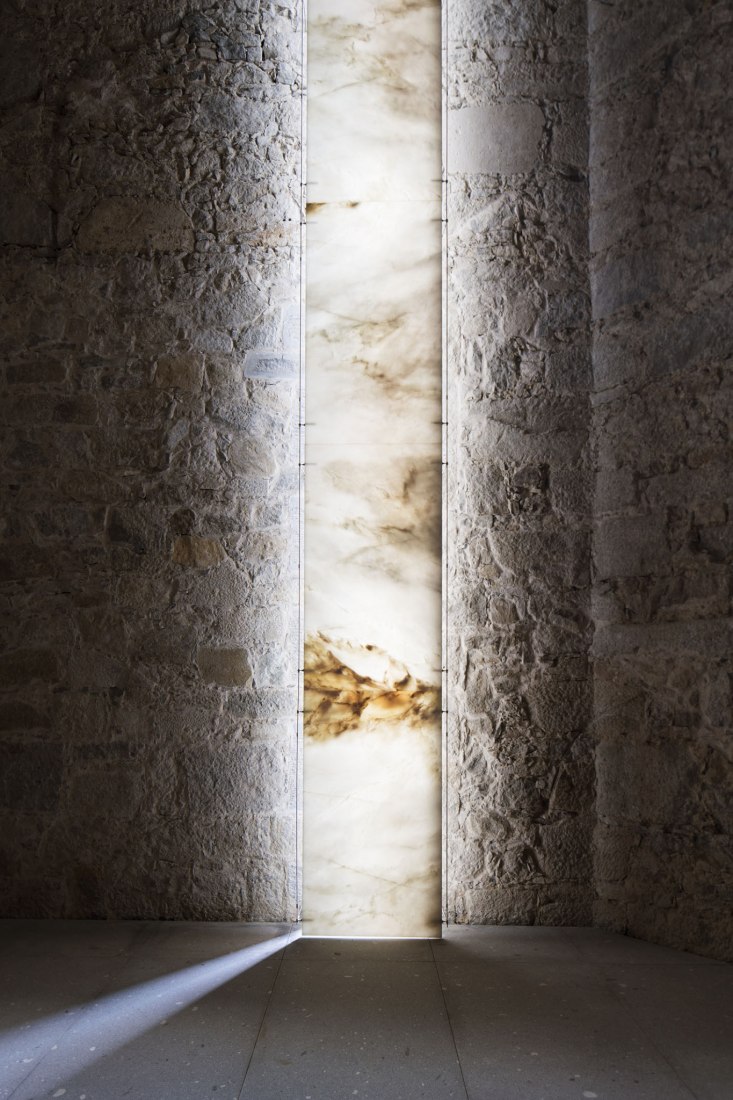 Capilla Llena de Gracia por Cerejeira Fontes Architects. Fotografía por Nelson Garrido