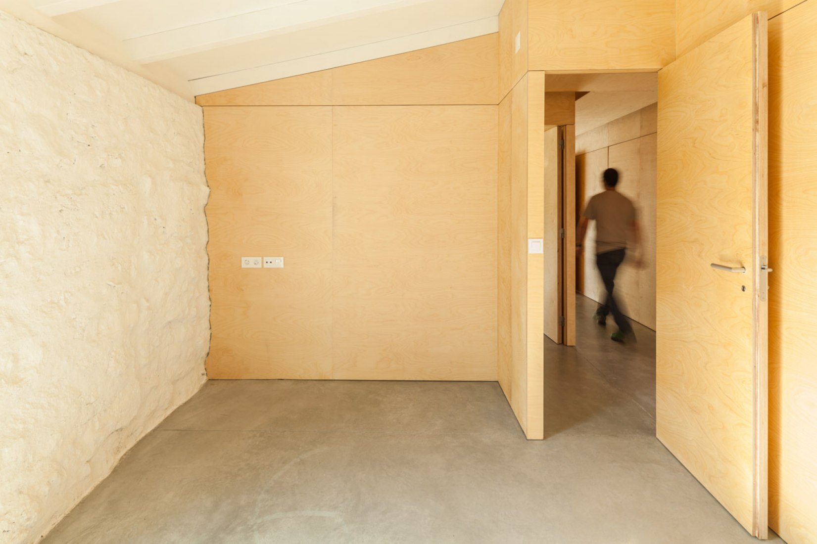 Vista interior de la Casa Chanca diseñada por Manuel Cachão Tojal. Fotografía © Francisco Nogueira.