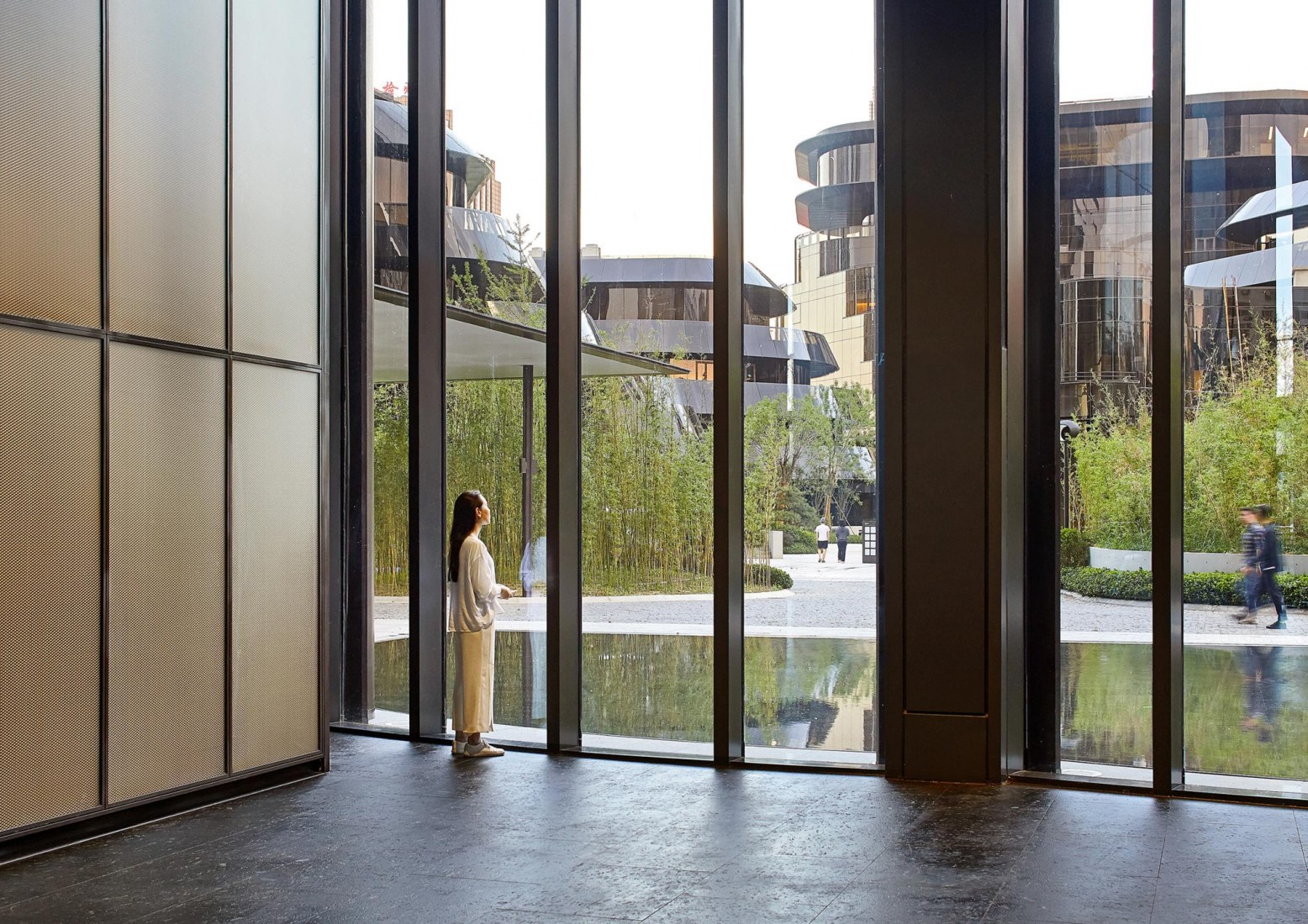 Chaoyang Park Plaza en Pekín por MAD Architects. Fotografía © Hufton+Crow.