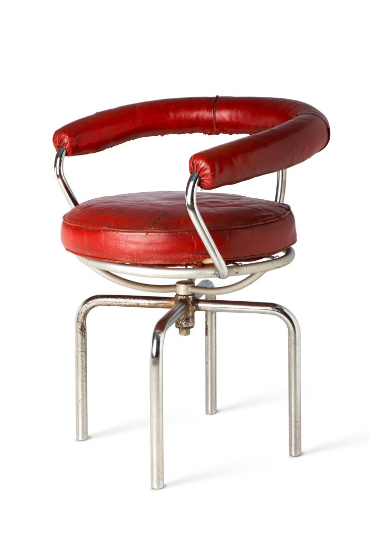 Charlotte Perriand, Fauteuil pivotant (Swivel armchair), B302, 1927, © Paris 2019 Courtesy of Vitra Design Museum