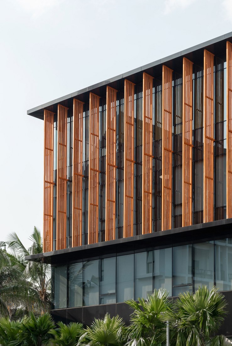Ligado a la cultura local. Choice Headquarters por Plan Associates Co.,Ltd. Fotografía por Depth of Field Co.,Ltd.