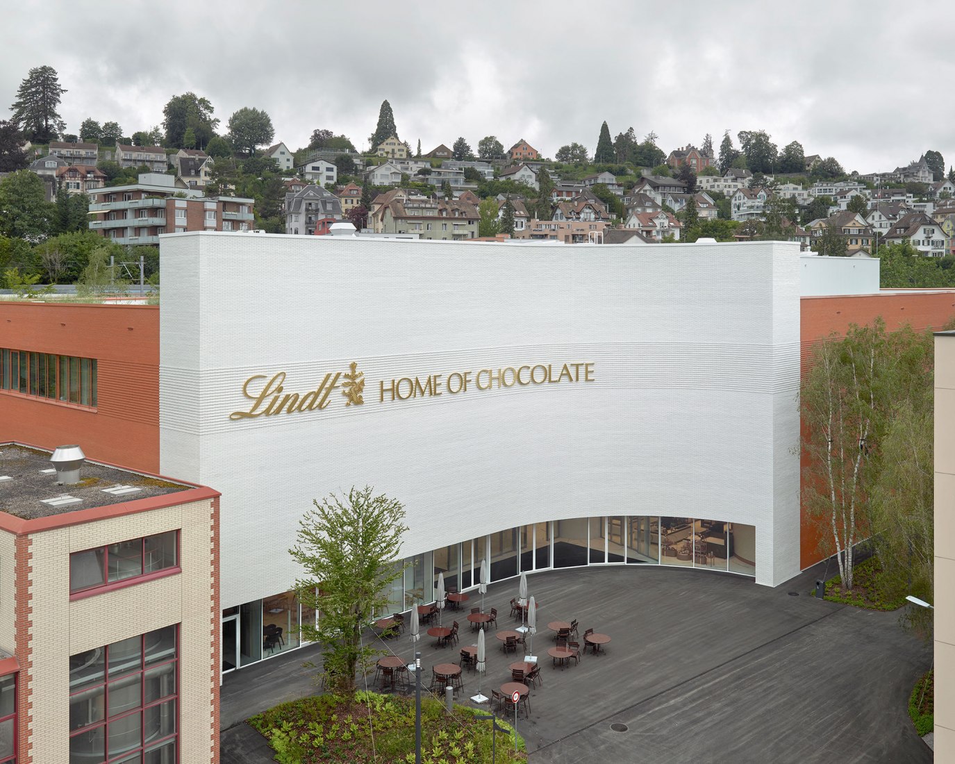 La Casa del Chocolate Lindt por Christ & Gantenbein. Fotografía por Walter Mair