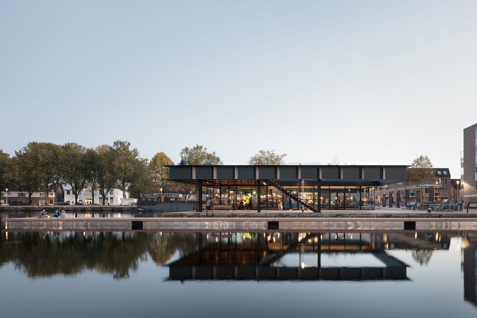 Piushaven Harbour Pavilion Tilburg by CIVIC Architects & BRIGHT Urban Futures. Photograph © Stijn Bollaert