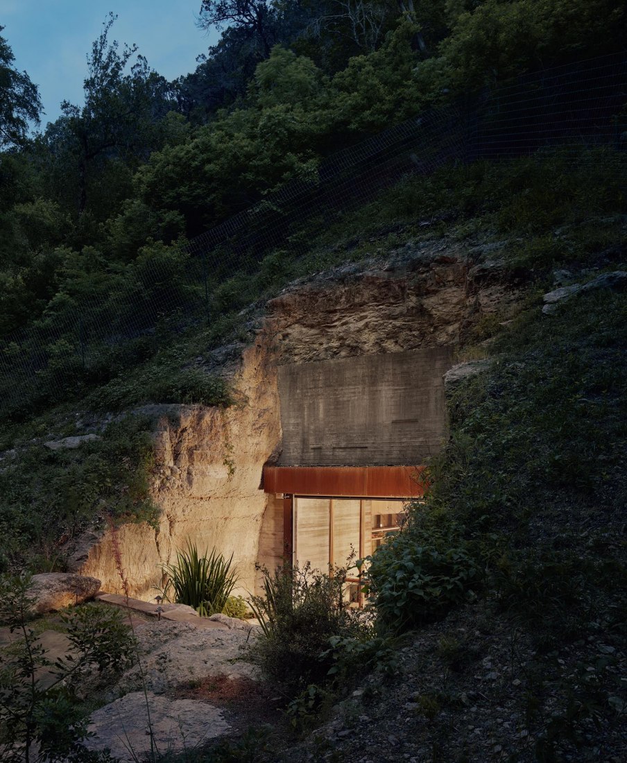Cueva del vino de Hill Country por Clayton Korte. Fotografía por Casey Dunn