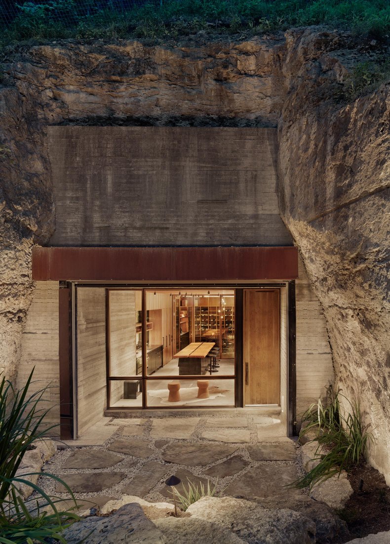 Cueva del vino de Hill Country por Clayton Korte. Fotografía por Casey Dunn