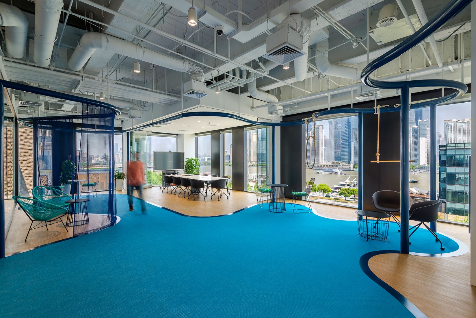 Oficinas de Club Med Office en Shanghai por 100architects. Fotografía © Amey Kandalgaonkar Photography