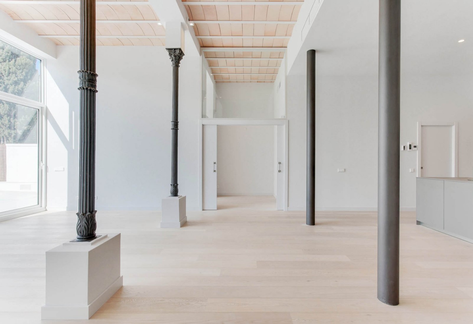 Renovation of La Riera 33 by Eduard Mayoral i Jové - mention in the Puig i Cadafalch of Mataró Awards. Photograph by Joan Altés.