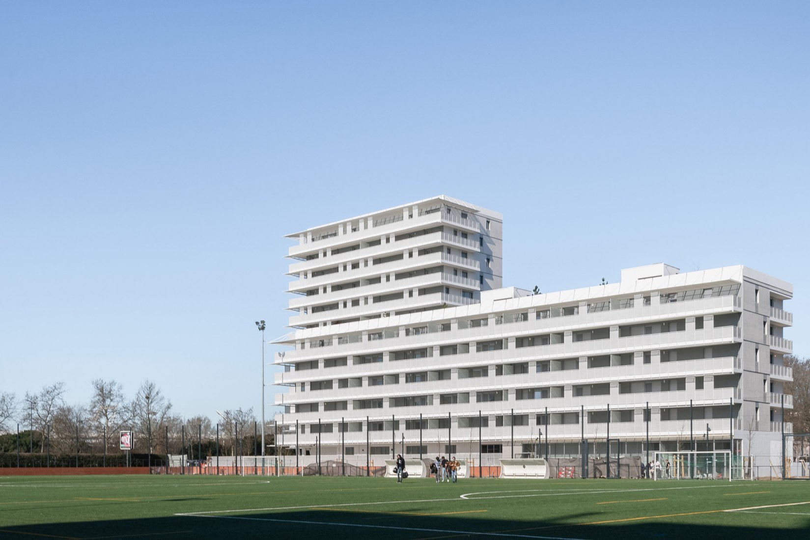 110 Viviendas en Toulouse por CoBe Architecture et Paysage. Fotografía por Cédric Colin.