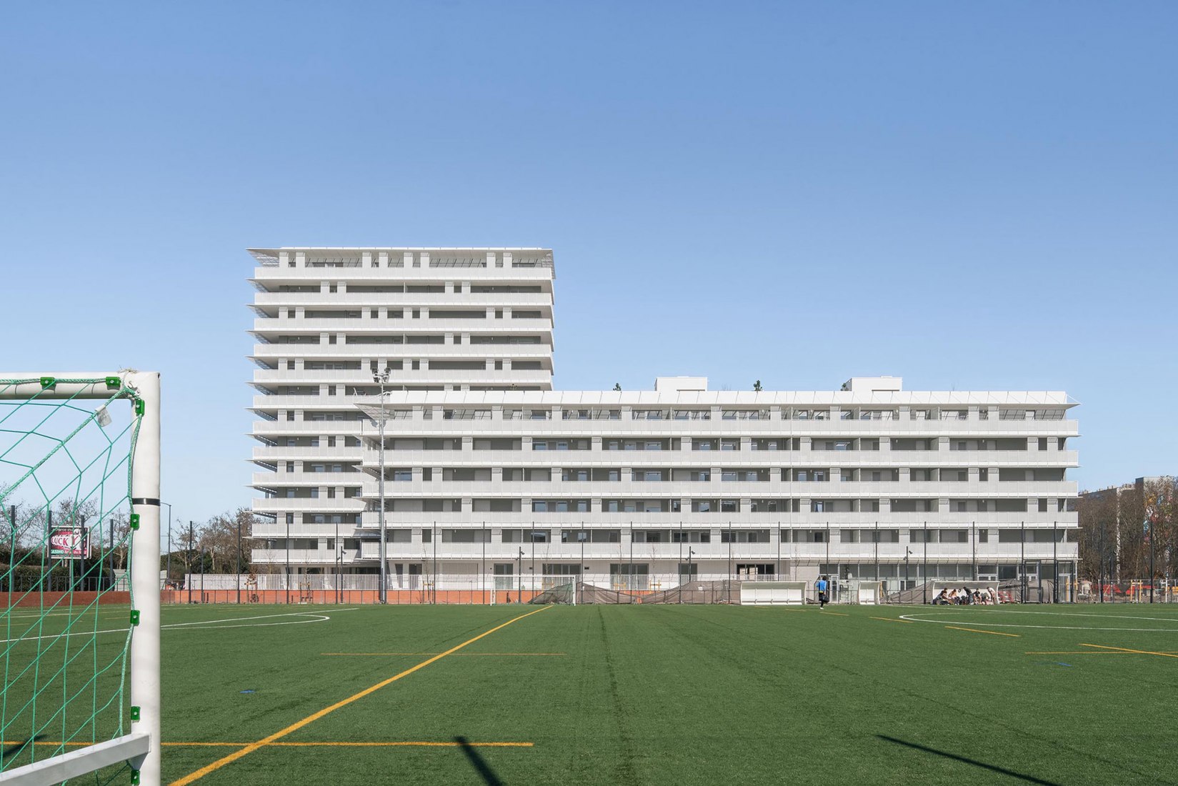 110 Viviendas en Toulouse por CoBe Architecture et Paysage. Fotografía por Cédric Colin.