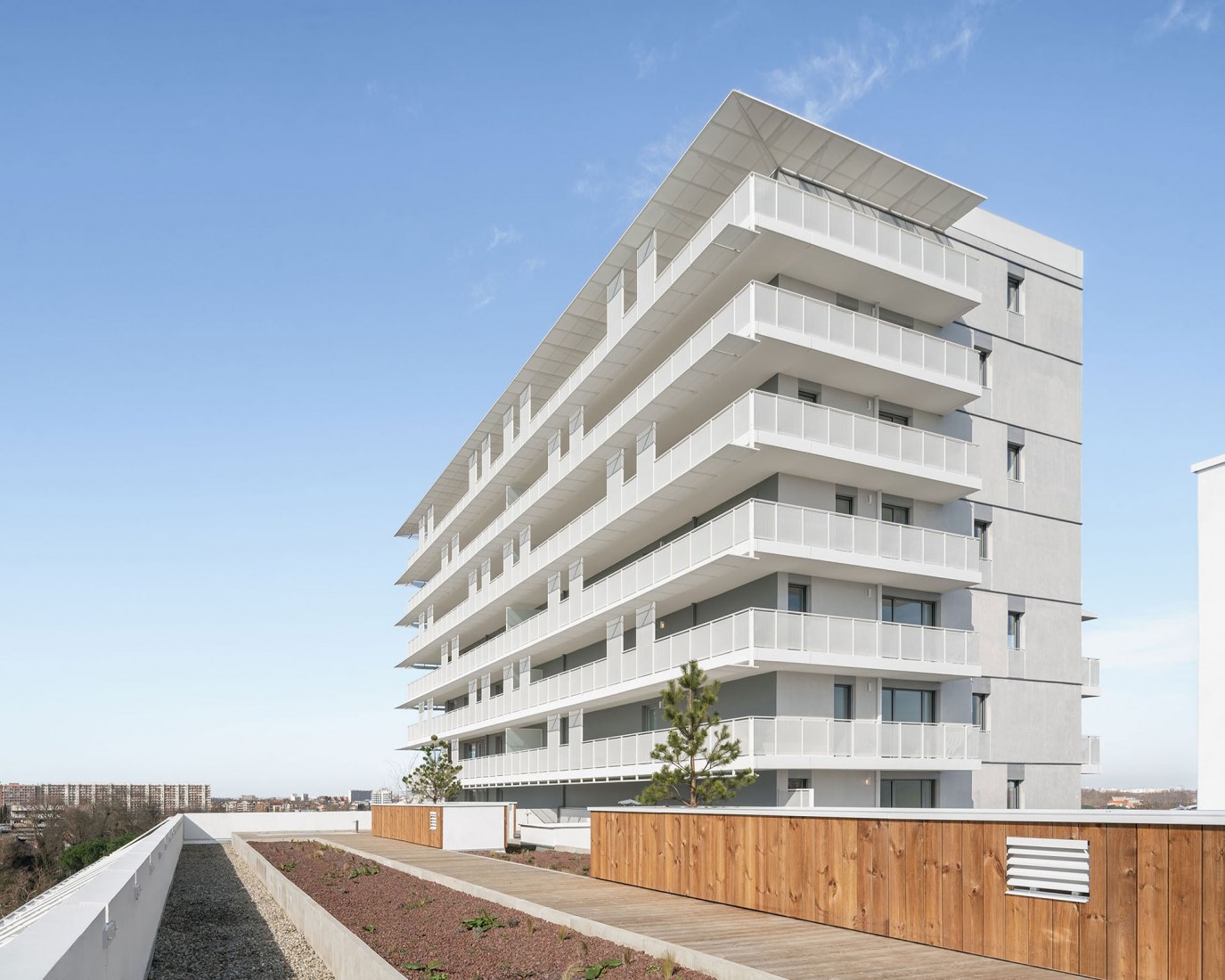 110 Viviendas en Toulouse por CoBe Architecture et Paysage. Fotografía por Cédric Colin.