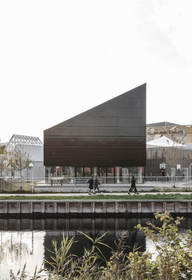 Ciudad de los niños de Christianshavn por COBE y NORD Architects Copenhagen. Fotografía por Rasmus Hjortshøj - COAST