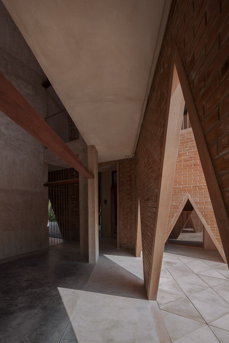 Colegio María Montessori por EPArquitectos y Estudio Macías Peredo ...