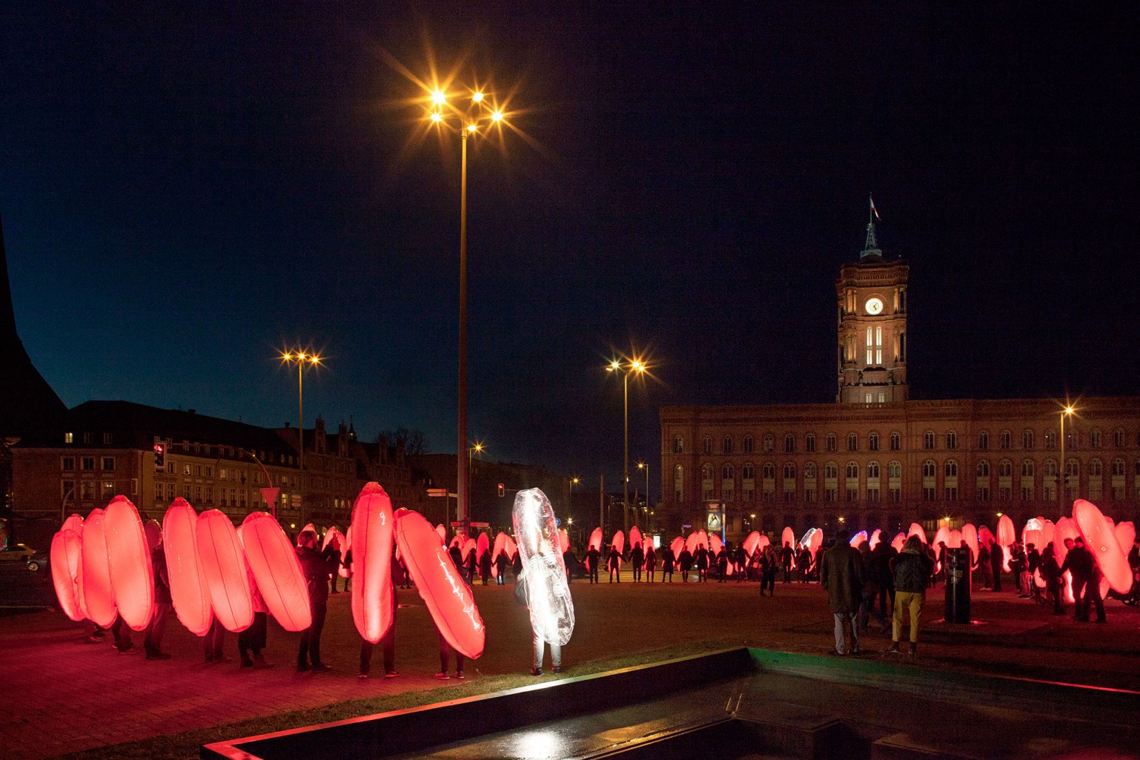 Señales 1.0. por Tools for Action. Performance nocturna en la ciudad. Concéntrico 05. Fotografía cortesía de Concéntrico