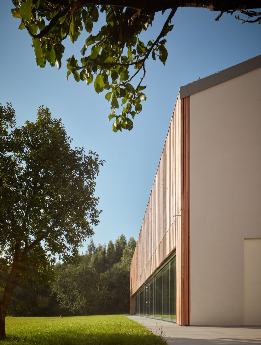 Nový Hrozenkov Primary School Sports Hall by Consequence forma architects. Photograph by BoysPlayNice.