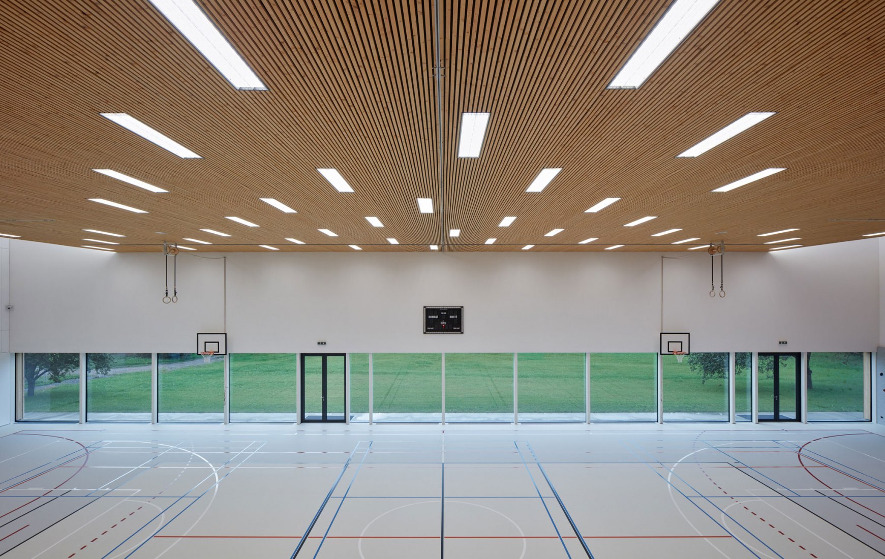 Nový Hrozenkov Primary School Sports Hall by Consequence forma architects. Photograph by BoysPlayNice.