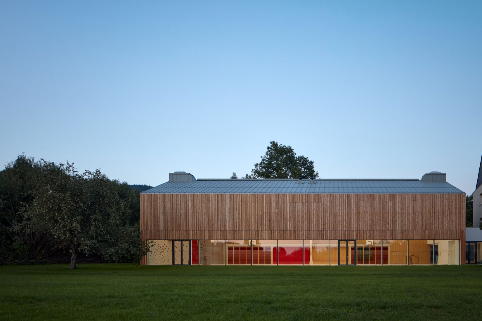 Nový Hrozenkov Primary School Sports Hall by Consequence forma architects. Photograph by BoysPlayNice.