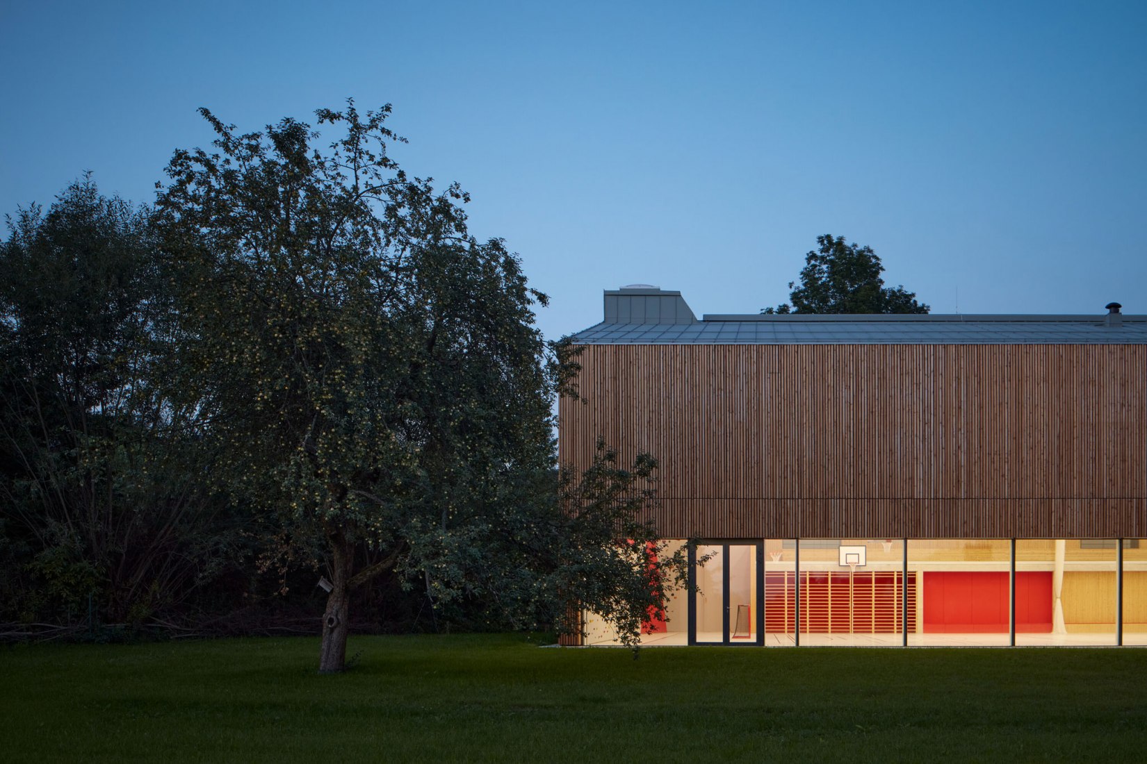 Nový Hrozenkov Primary School Sports Hall by Consequence forma architects. Photograph by BoysPlayNice.