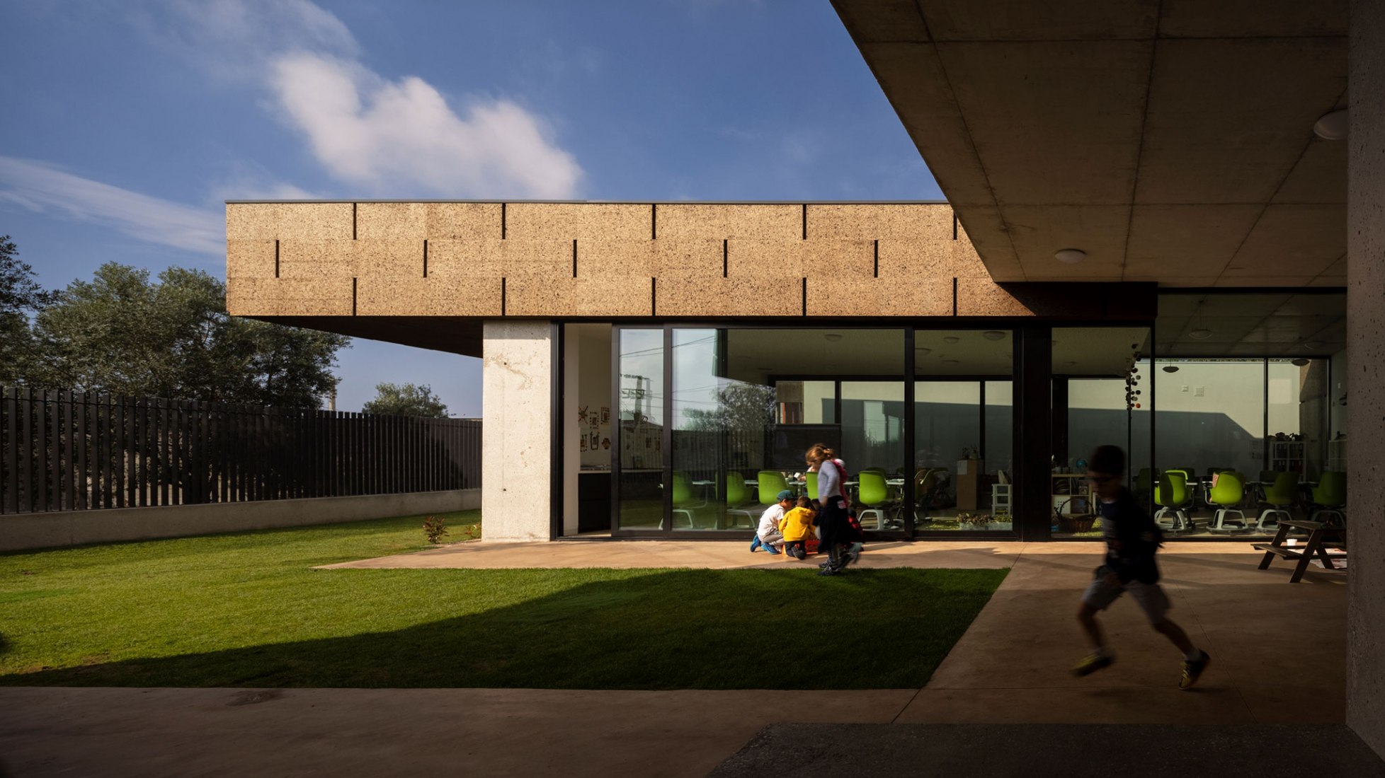 elementary-school-casa-da-rvore-by-contaminar-arquitetos-the