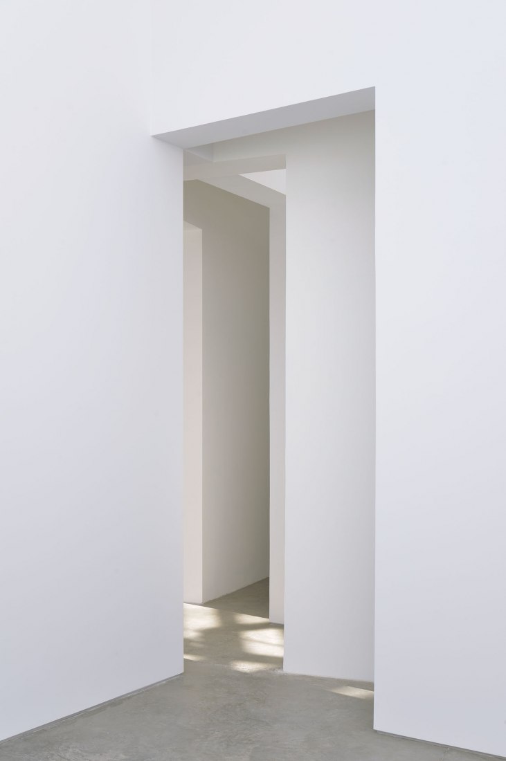 "Corrección" Spanish Pavilion by Ignasi Aballí. Photograph by Claudio Franzini