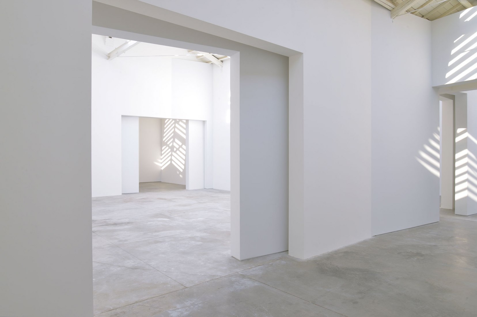 "Corrección" Spanish Pavilion by Ignasi Aballí. Photograph by Claudio Franzini