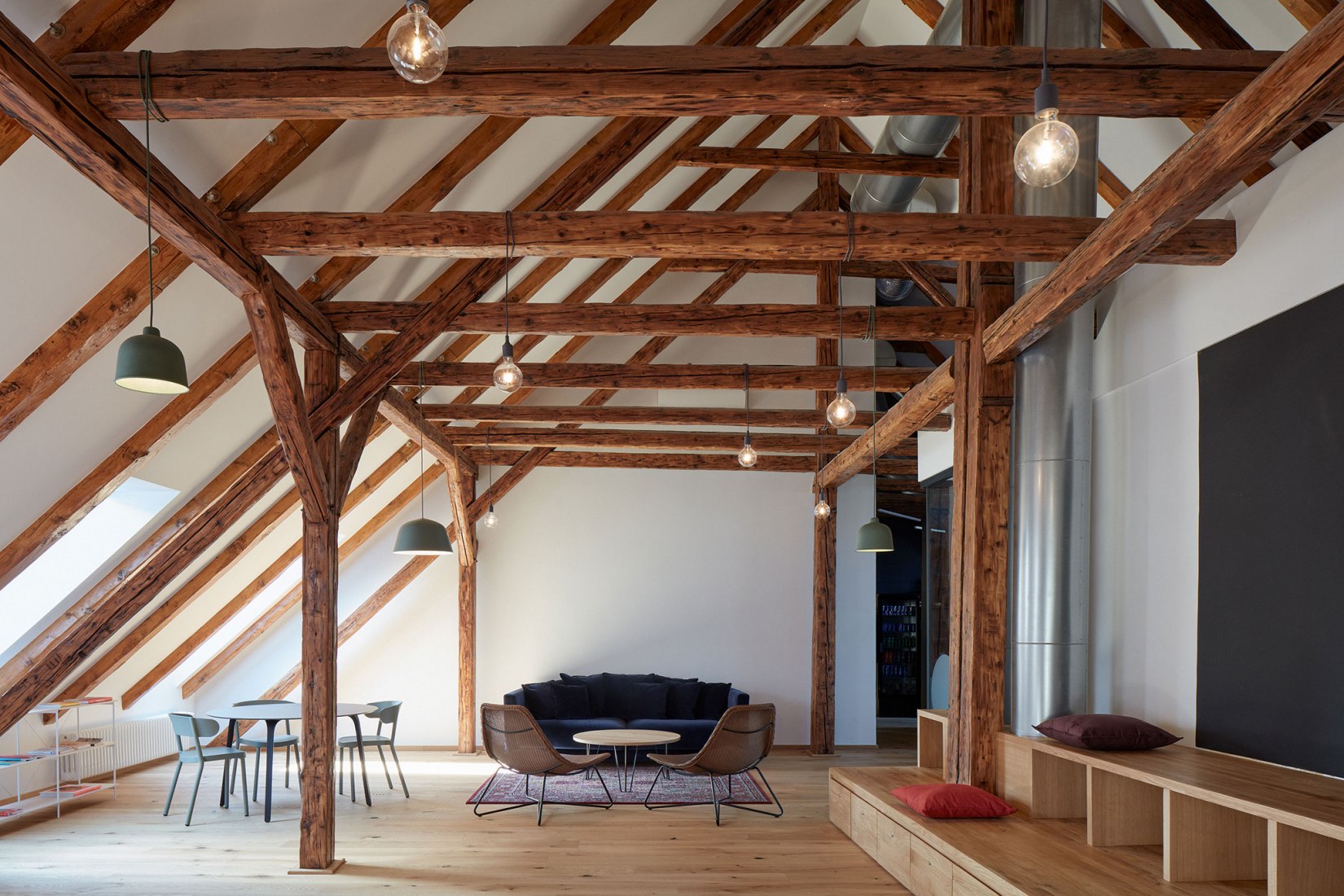 Nádvorie (Courtyard) by Vallo Sadovsky Architects. Photography by Jakub Skokan, Martin Tůma / BoysPlayNice